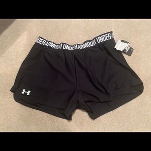NWT women’s Under Armour shorts